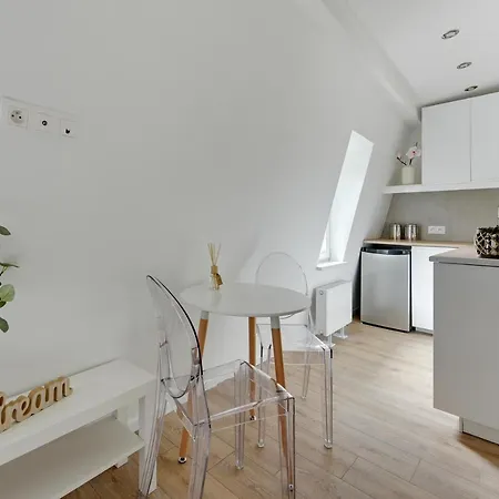 Victus Apartamenty, Panamera