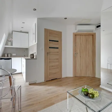 Jasne Studia Victus Blisko Plazy By Renters Апартаменты Сопот