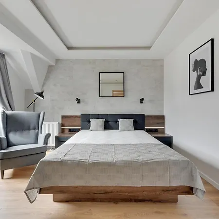 Jasne Studia Victus Blisko Plazy By Renters Апартаменты